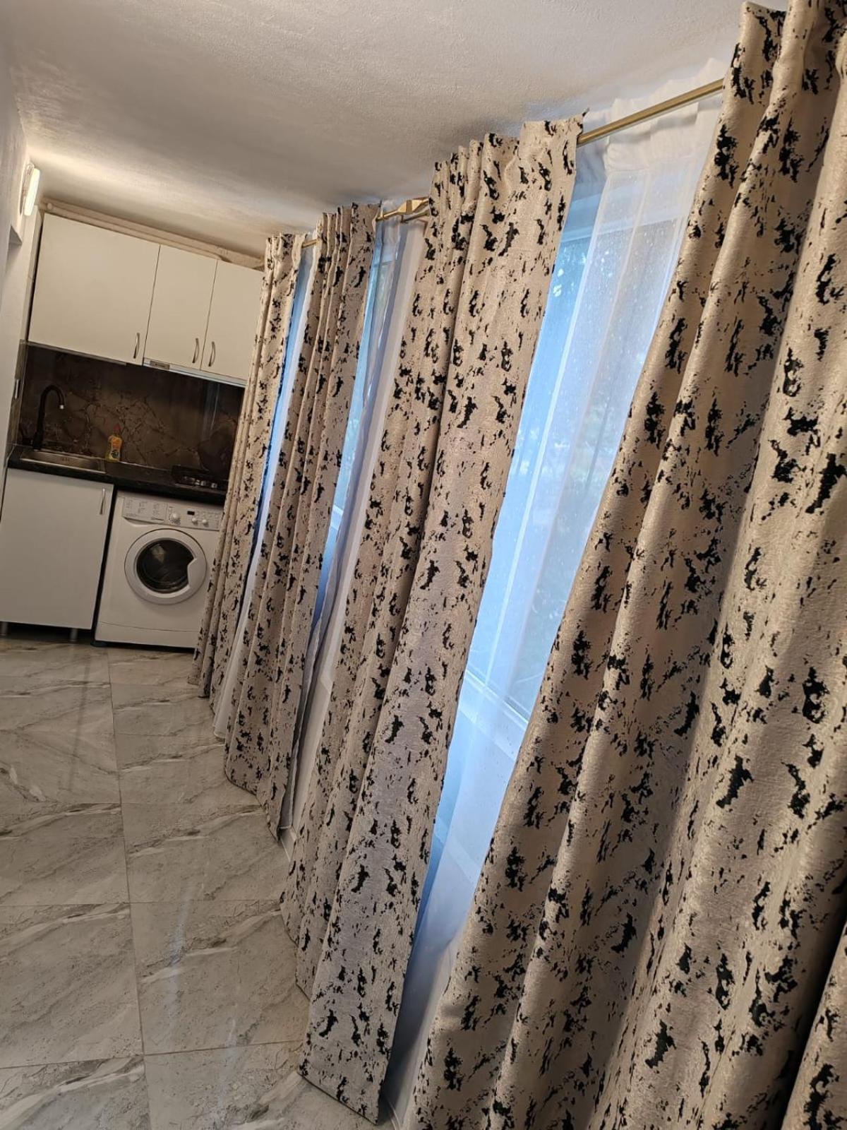 Apartamento Garsoniera G3 Craiova Exterior foto